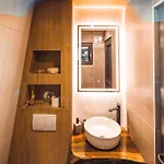 Danguba - Tiny Glamp House With Hot Tub By Iglena * Kupres