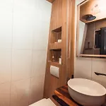 Danguba - Tiny Glamp House With Hot Tub By Iglena * Kupres (Canton 10)