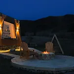 캠프장 Danguba - Tiny Glamp House With Hot Tub By Iglena 쿠프레스