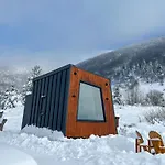 Danguba - Tiny Glamp House With Hot Tub By Iglena Kemping *