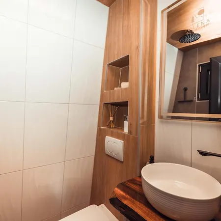 Tiny Glamp House - Danguba By Iglena * クープレス