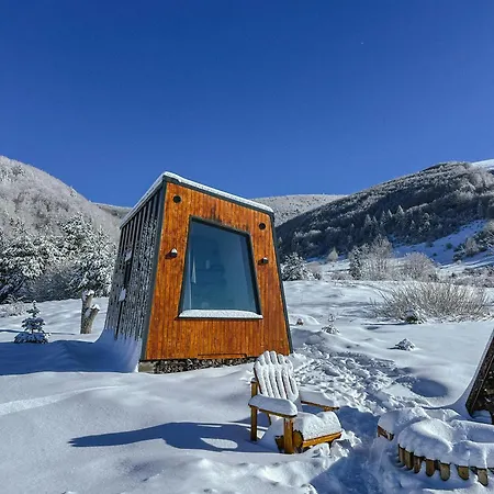 营地 Danguba - Tiny Glamp House With Hot Tub By Iglena