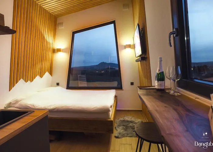 Danguba - Tiny Glamp House With Hot Tub By Iglena Kemp Kupres (Canton 10)