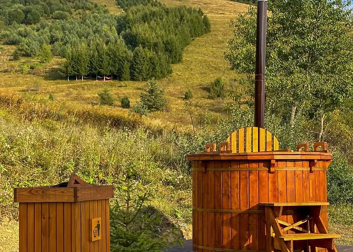 Tiny Glamp House - Danguba By Iglena Kemping Kupres