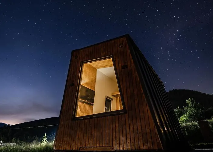 Danguba - Tiny Glamp House With Hot Tub By Iglena Kupres (Canton 10)