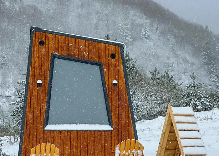 Tiny Glamp House - Danguba By Iglena Kupres