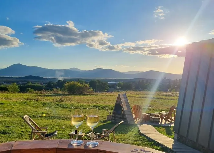 Danguba - Tiny Glamp House With Hot Tub By Iglena Kemp